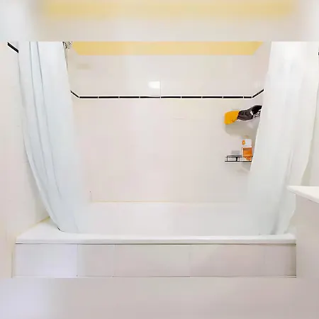 Privee A Centre Проживание в семье Лилль